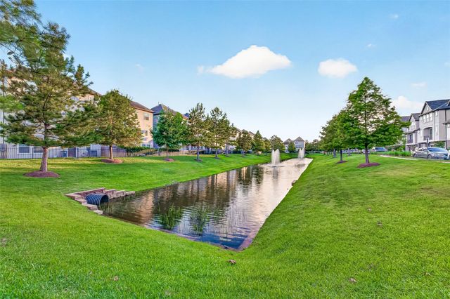 1520 Grayson Oaks Place, Houston, TX 77043