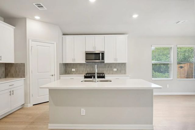 936 Linden Court, Lavon, TX 75166