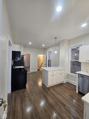 1711 Central Avenue, Whiting, IN 46394