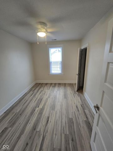 1711 Central Avenue, Whiting, IN 46394