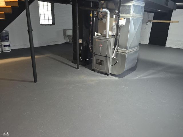 1711 Central Avenue, Whiting, IN 46394