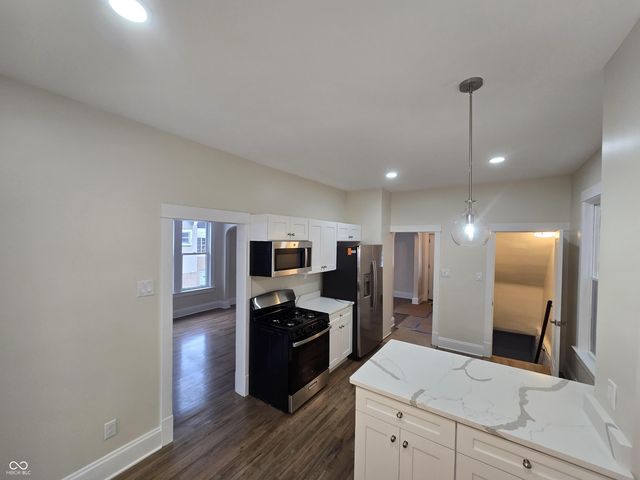 1711 Central Avenue, Whiting, IN 46394