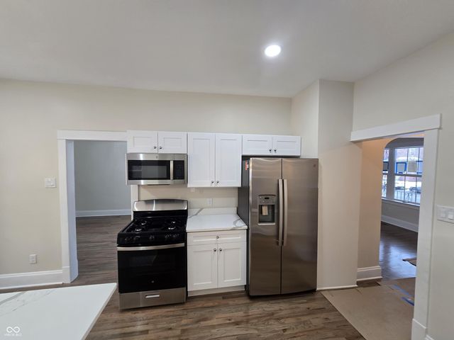 1711 Central Avenue, Whiting, IN 46394