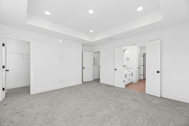 2942 Sharpstone Dr, Columbia, TN 38401