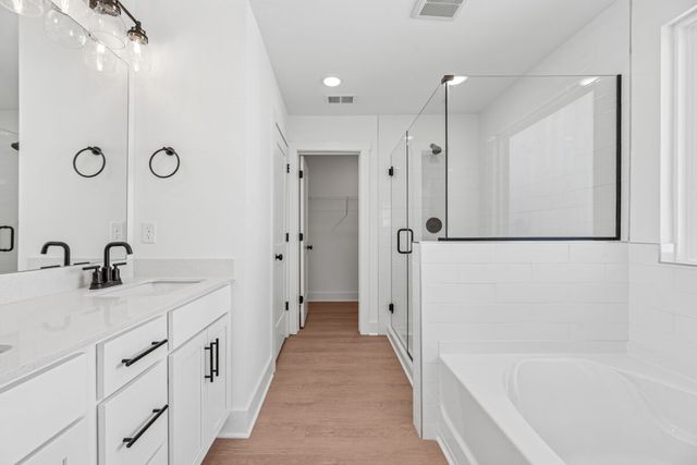 2942 Sharpstone Dr, Columbia, TN 38401