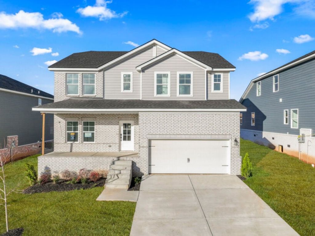 2942 Sharpstone Dr, Columbia, TN 38401