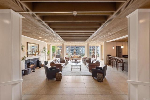 1855 Diamond Street 205, San Diego, CA 92109