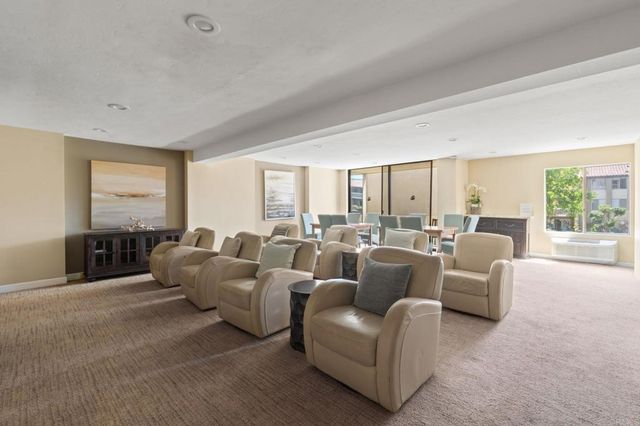 1855 Diamond Street 205, San Diego, CA 92109