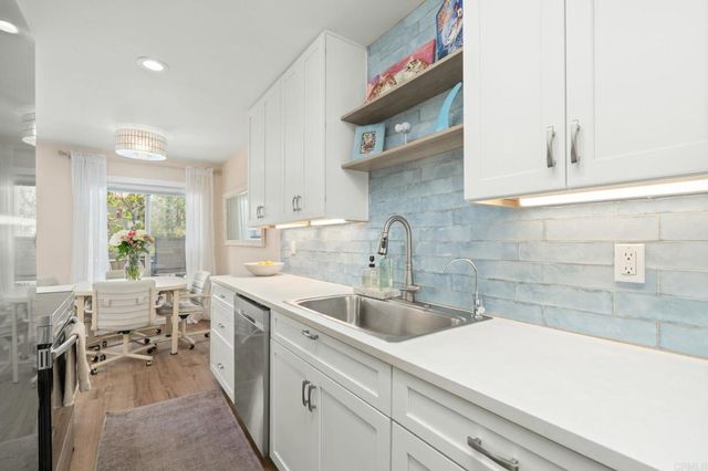 1855 Diamond Street 205, San Diego, CA 92109