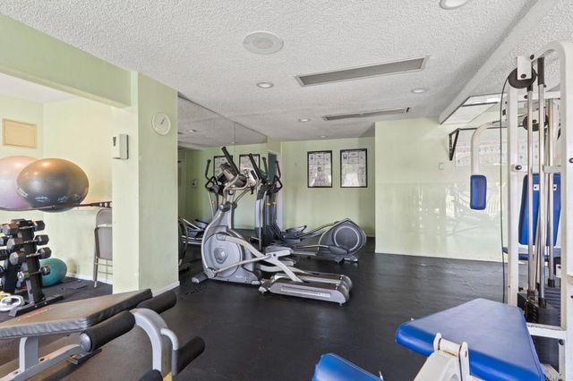 1855 Diamond Street 205, San Diego, CA 92109