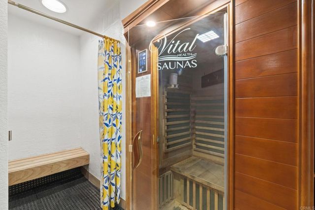 1855 Diamond Street 205, San Diego, CA 92109