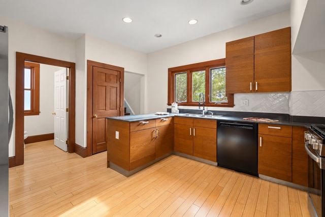 77 Sycamore Street, Somerville, MA 02145