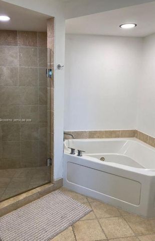 18201 Collins Ave 2003, Sunny Isles Beach, FL 33160