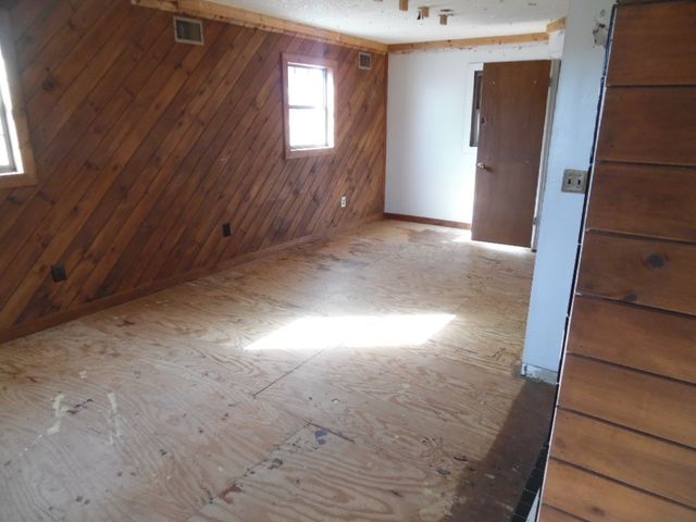 116 Rolling Drive, Westminster, SC 29693