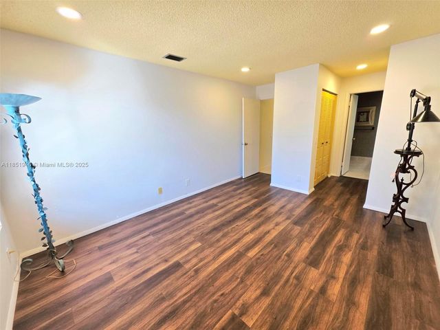 2320 Dover 2320, Weston, FL 33326