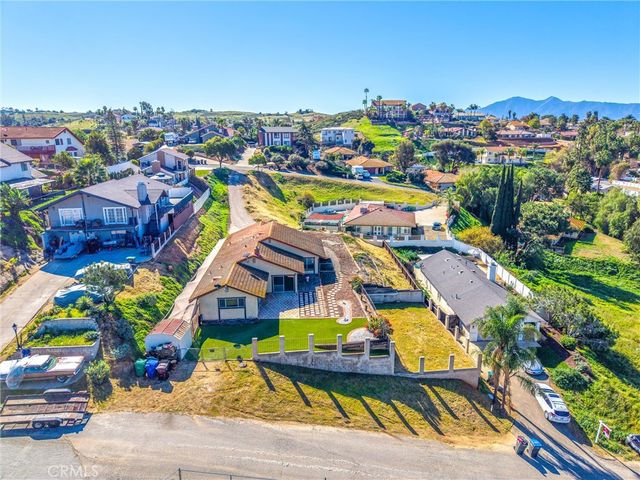 14250 Martin, Riverside, CA 92503