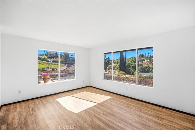 14250 Martin, Riverside, CA 92503