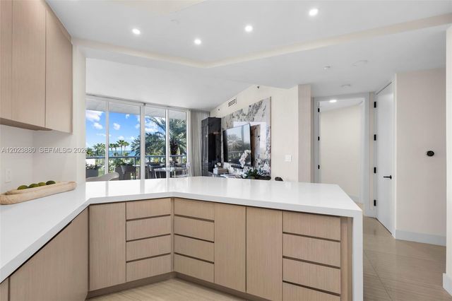 100 S Pointe Drive 509, Miami Beach, FL 33139