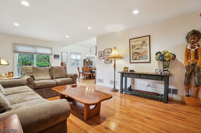 11 Fowler Dr, West Orange Twp., NJ 07052