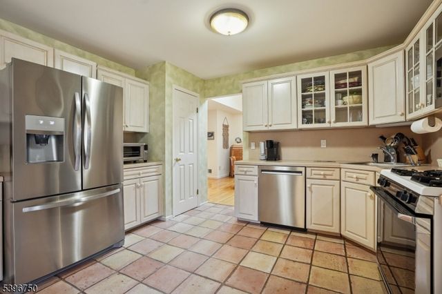 11 Fowler Dr, West Orange Twp., NJ 07052