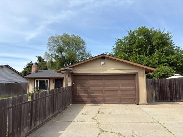 6815 Duckling Way, Sacramento, CA 95842