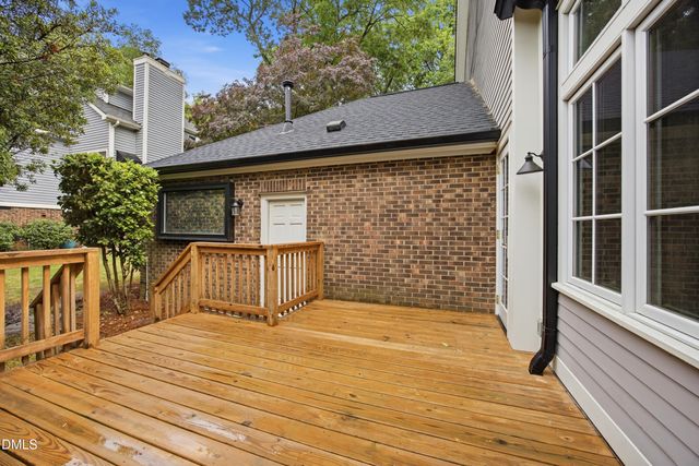 2204 Oxford Hills Drive, Raleigh, NC 27608