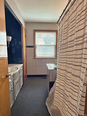 707 N Line Street, Loogootee, IN 47553