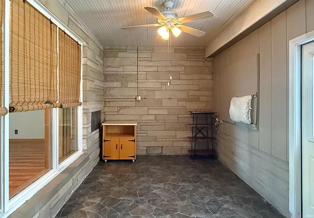 707 N Line Street, Loogootee, IN 47553