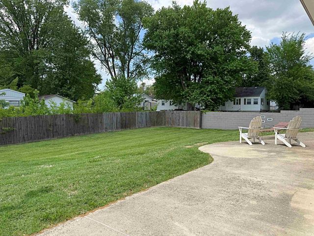 707 N Line Street, Loogootee, IN 47553