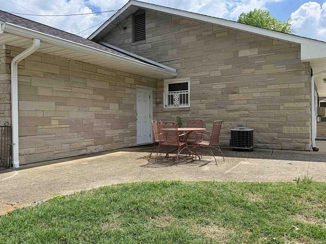 707 N Line Street, Loogootee, IN 47553