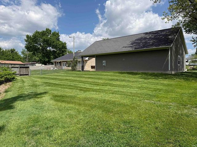 707 N Line Street, Loogootee, IN 47553