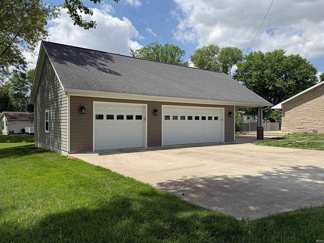 707 N Line Street, Loogootee, IN 47553