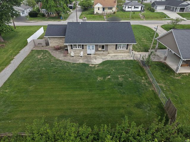 707 N Line Street, Loogootee, IN 47553