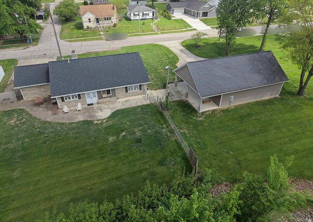 707 N Line Street, Loogootee, IN 47553