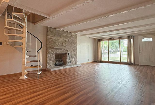 707 N Line Street, Loogootee, IN 47553