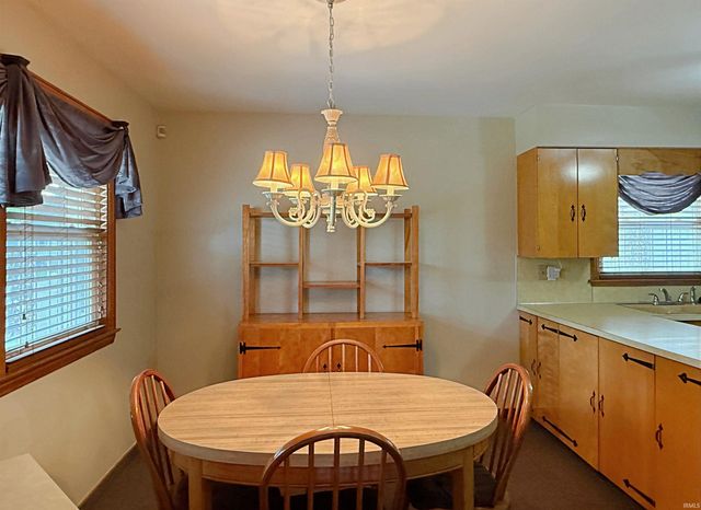707 N Line Street, Loogootee, IN 47553
