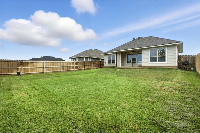 2862 Messenger Way, Bryan, TX 77803