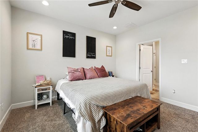 2862 Messenger Way, Bryan, TX 77803