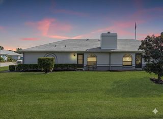 23215 CLUB VILLAS DRIVE, Land O Lakes, FL 34639