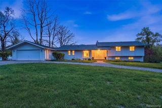1700 Washington Road, Rochester Hills, MI 48306