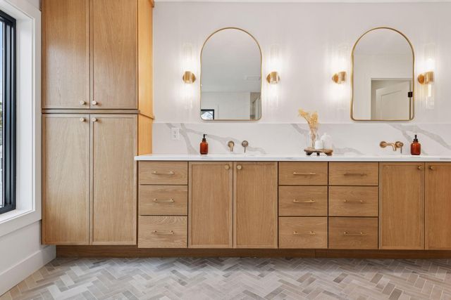 4128 W 45th Street, Edina, MN 55424