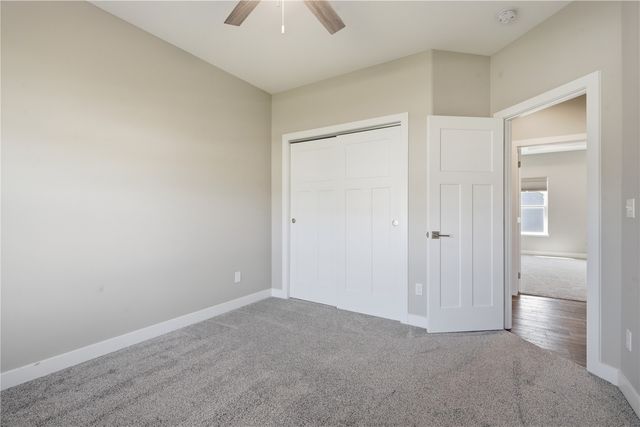 5754 Ridge Stone Ln, Marion, IA 52302