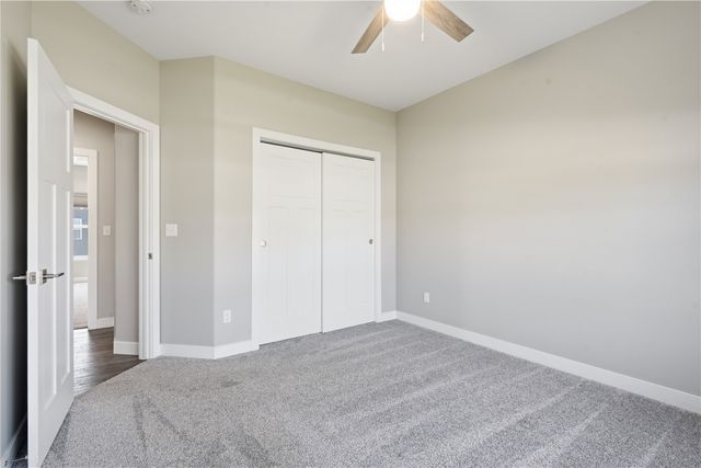 5754 Ridge Stone Ln, Marion, IA 52302