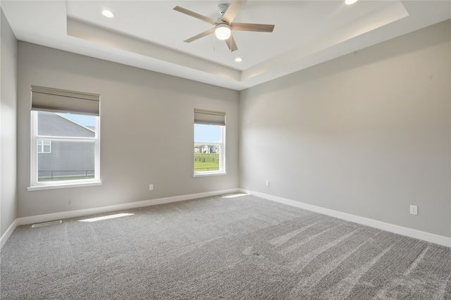 5754 Ridge Stone Ln, Marion, IA 52302