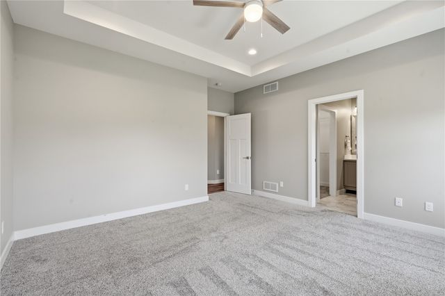 5754 Ridge Stone Ln, Marion, IA 52302
