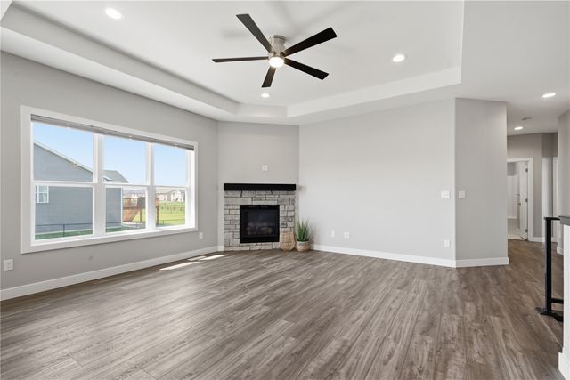 5754 Ridge Stone Ln, Marion, IA 52302