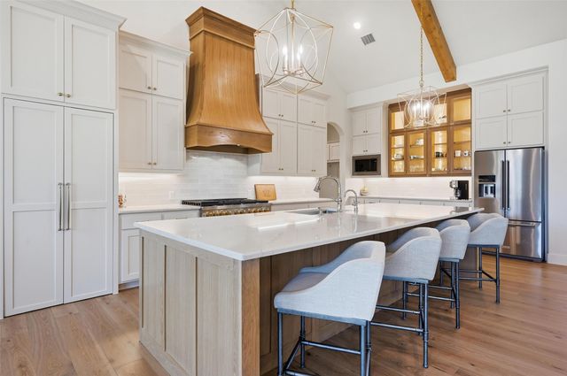 1033 Annabelles Avenue, Weatherford, TX 76087