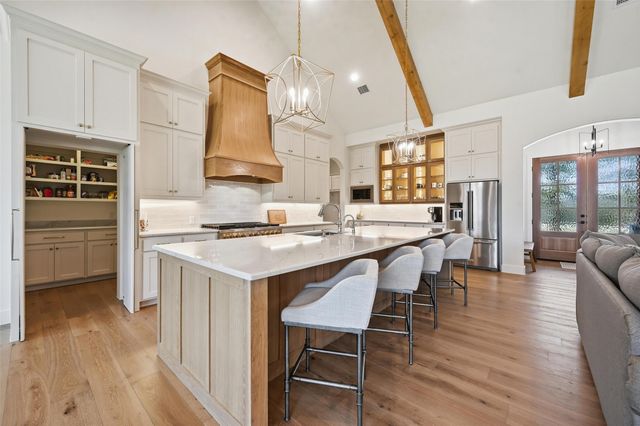 1033 Annabelles Avenue, Weatherford, TX 76087