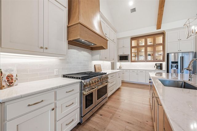 1033 Annabelles Avenue, Weatherford, TX 76087