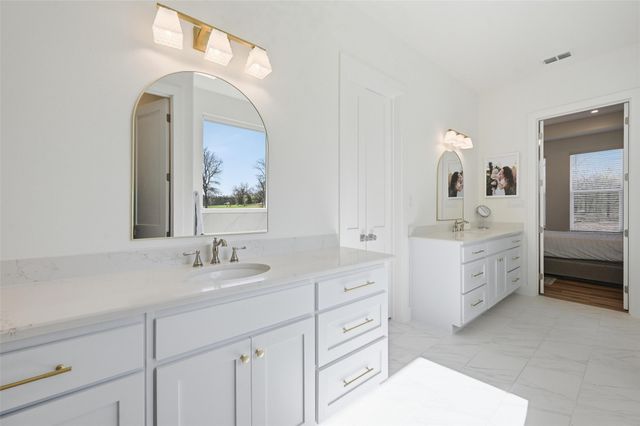 1033 Annabelles Avenue, Weatherford, TX 76087